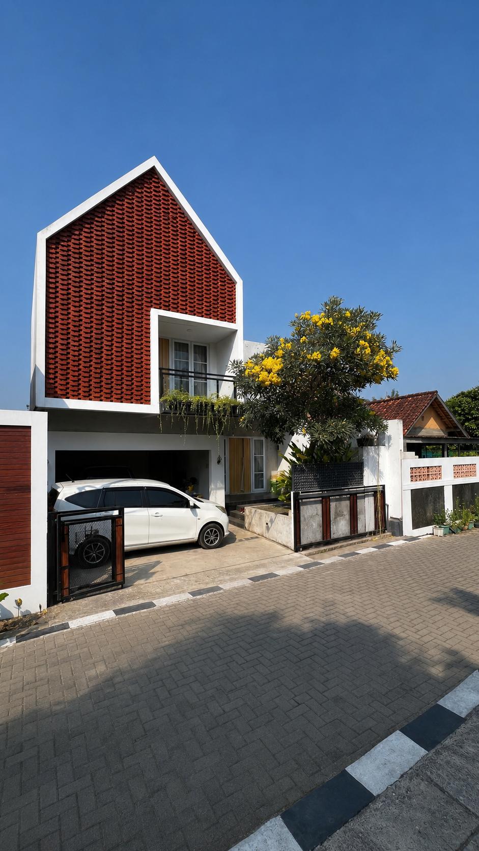 PEMBANGUNAN RUMAH TINGGAL BUMI KAYOM